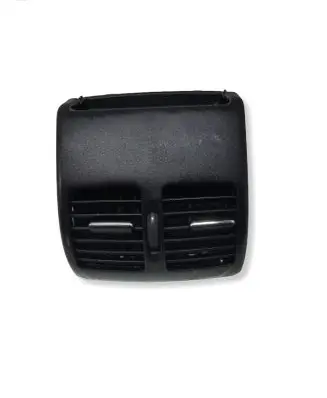Mercedes-Benz C W204 Rear air vent grill A2048300954