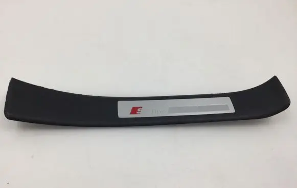 Front sill trim cover
