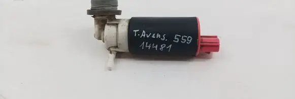 Toyota Avensis T250 Windscreen/windshield washer pump
