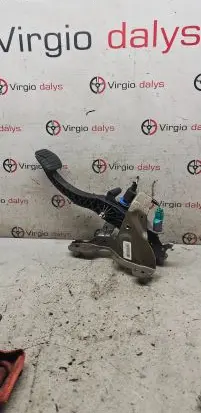 Clutch pedal