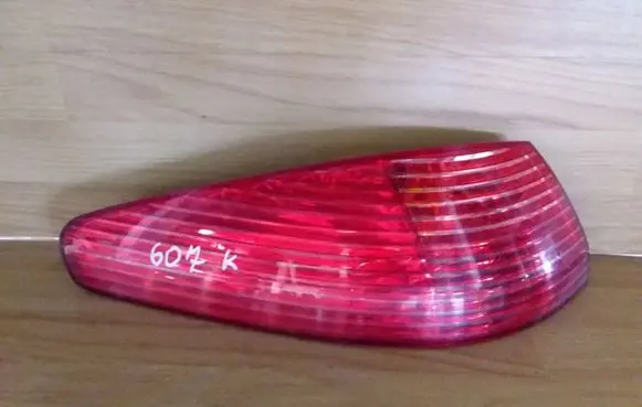 Peugeot 607 Rear/tail lights