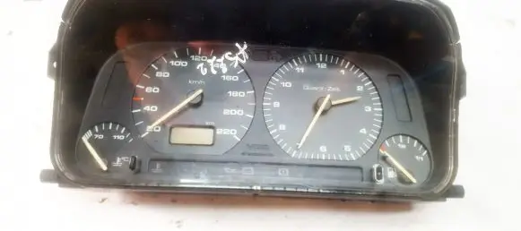 Volkswagen Golf III Speedometer (instrument cluster) 87001262