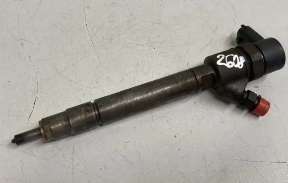 Volvo XC60 Fuel injector 30777526 0445110298