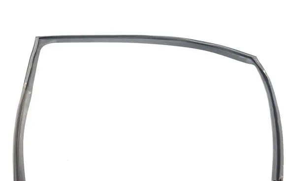 Lexus IS 220D-250-350 Rubber seal front door window/glass