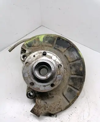 Volkswagen PASSAT B6 Front wheel hub 230505 RAU03