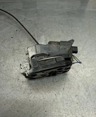 Mercedes-Benz Vito Viano W639 Front door lock A6397200535