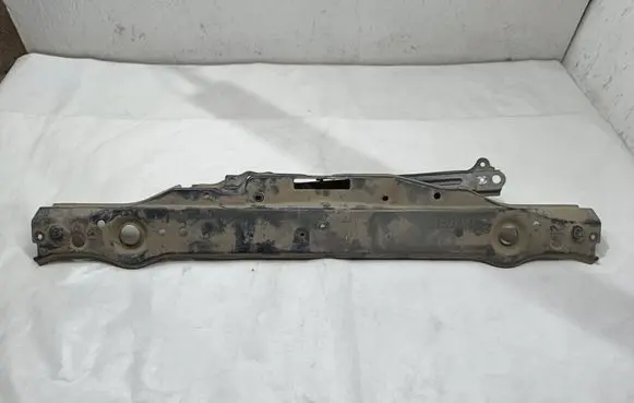 Lexus RX 330 - 350 - 400H Top upper radiator support slam panel 84408