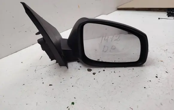 Renault Megane III Front door electric wing mirror 12523330 12523150