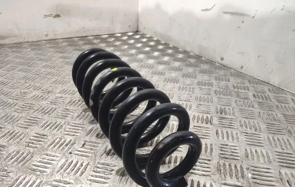 Mercedes-Benz GLC C253 Rear coil spring
