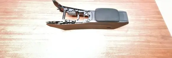 Peugeot 308 Center console 96775883 96775880