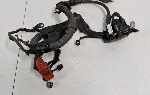Toyota Verso Positive cable (battery) 