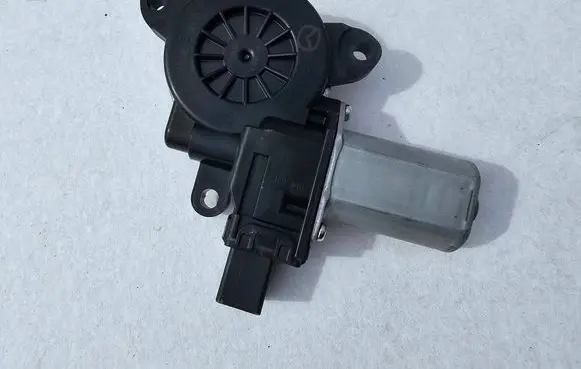Mazda CX-3 Rear door window regulator motor BHP15958X