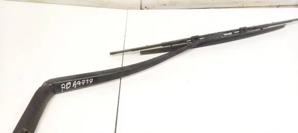 Mazda 6 Front wiper blade arm