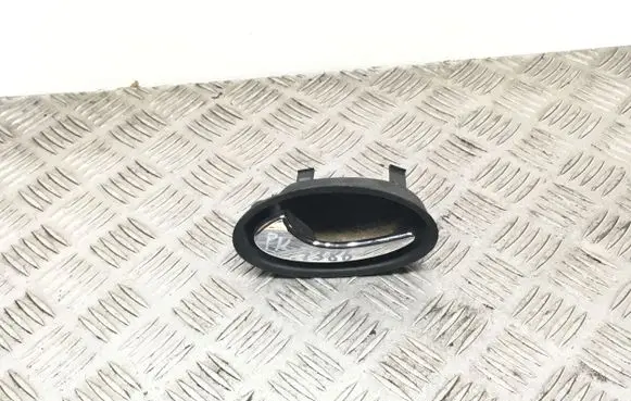 Mercedes-Benz CLK A209 C209 Front door interior handle P0058419AC PA6GF151L