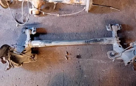 Opel Astra J Rear axle beam 