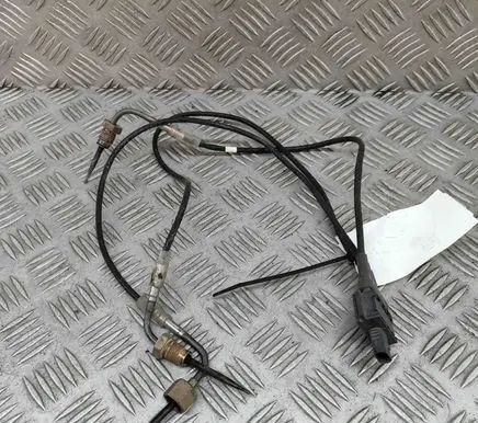 Mercedes-Benz Vito Viano W447 Oil temperature sensor A0009052614
