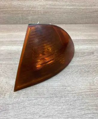 BMW 3 E46 Front indicator light 1315106144 1315106140