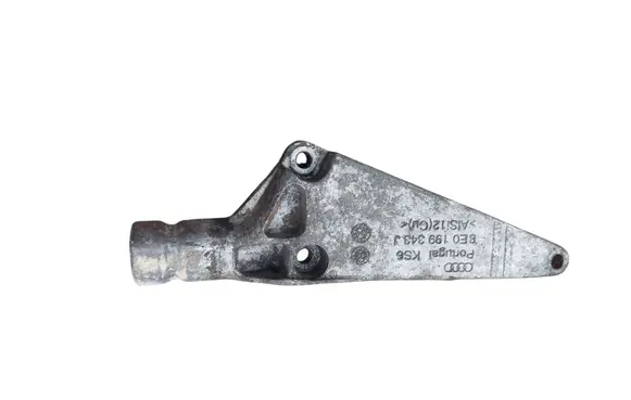 Audi A4 S4 B7 8E 8H Engine mounting bracket 8E0199343J