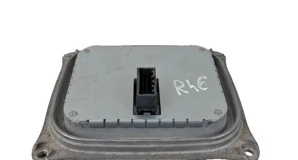 Alfa Romeo Stelvio Xenon control unit/module 147000026900