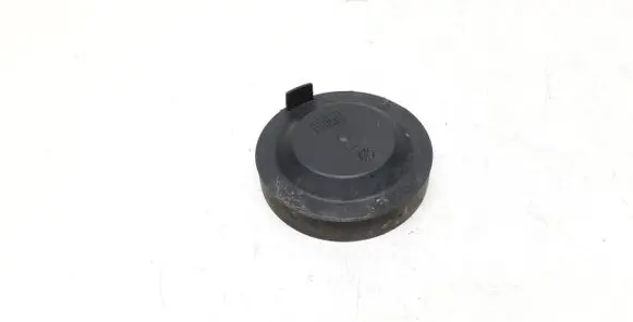 Volvo XC90 Headlight/headlamp dust cover 89045709
