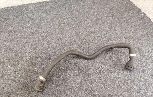 BMW 4 F32 F33 Engine coolant pipe/hose 8514058 17128514058