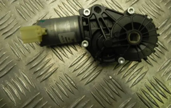 BMW 5 F10 F11 Seat adjustment motor 9168745 V1064