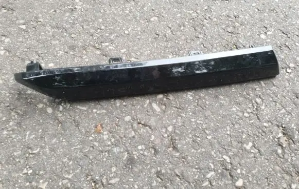 Subaru Impreza V Front bumper upper radiator grill 81123FN100 91121FN100
