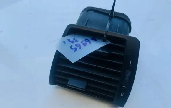 BMW X5 E53 Dash center air vent grill 64228402215 6422-8402215