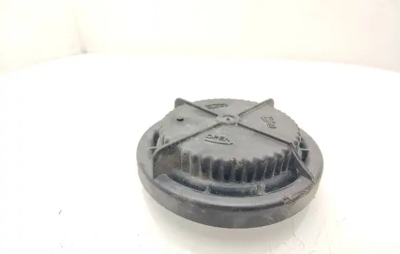 Headlight/headlamp dust cover
