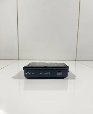 Toyota Avensis T250 Windscreen/window heater switch 8479005110D MS281100438