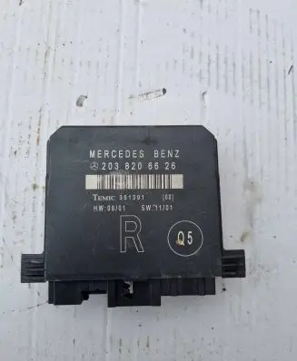 Mercedes-Benz C W203 Door control unit/module 2038206626 351391
