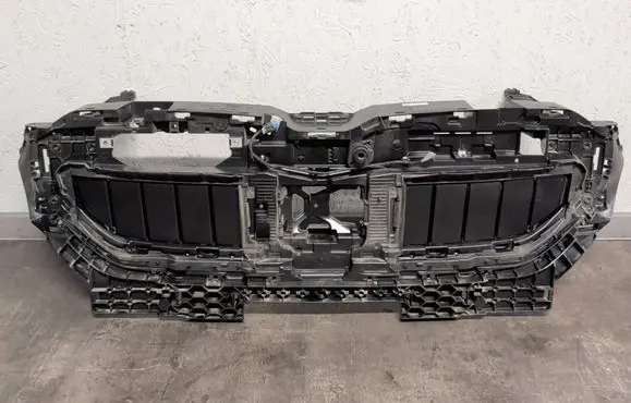 BMW 5 G60 G61 Front bumper upper radiator grill 5A09B52 116067110