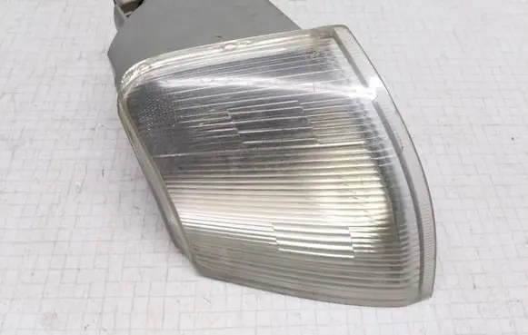 Citroen Xantia Front indicator light 6R0192014 AXO1986