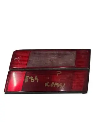 Tailgate rear/tail lights