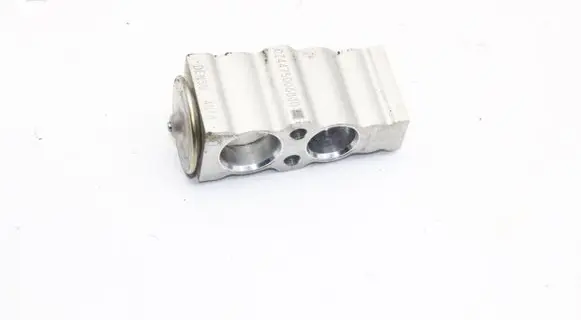 Suzuki SX4 S-Cross Air conditioning (A/C) expansion valve CZ4475006830