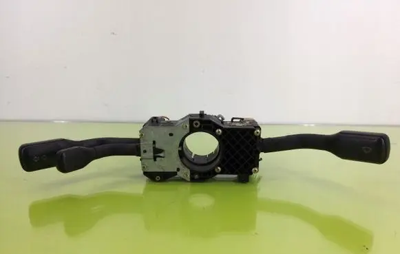 Audi A4 S4 B5 8D Indicator stalk 8D0953503