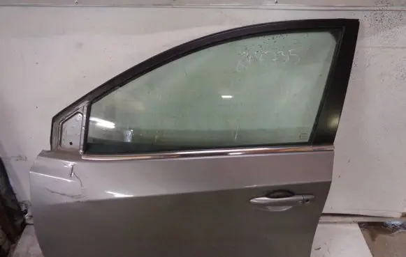 Nissan Pulsar Front door 