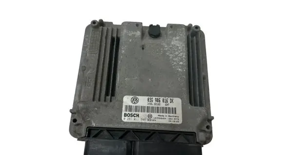 Skoda Octavia Mk2 (1Z) Engine control unit/module 03G906016DK 0281011946 1039S06224