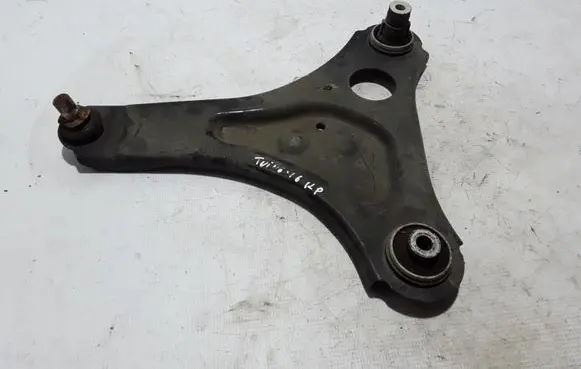 Renault Twingo III Front lower control arm/wishbone 545051097R