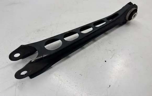 Chevrolet Camaro Rear suspension control arm 23415095
