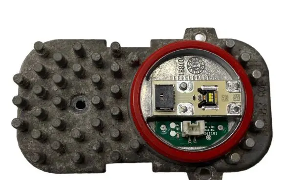BMW X3 F25 LED ballast control module 1305715084