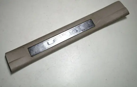 Lexus RX 330 - 350 - 400H Rear sill trim cover 6794048020