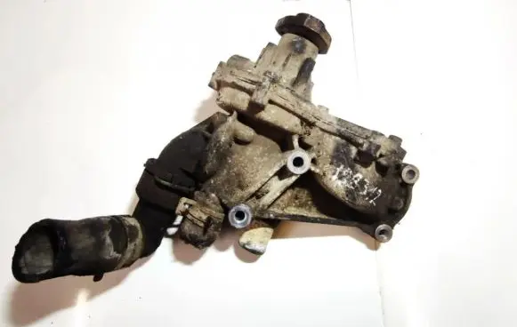 Volkswagen Golf III Water pump