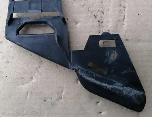 Volvo S40 Headlight/headlamp mounting bracket