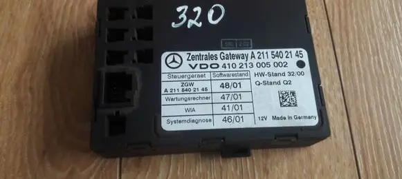 Mercedes-Benz E W211 Gateway control module A2115402145 410213005002