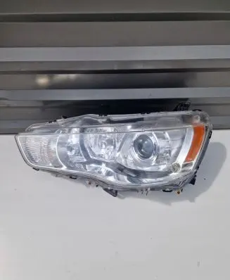 Mitsubishi Outlander Headlight/headlamp