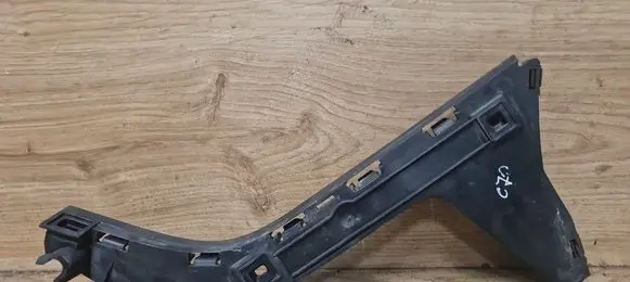 Rear bumper mounting bracket