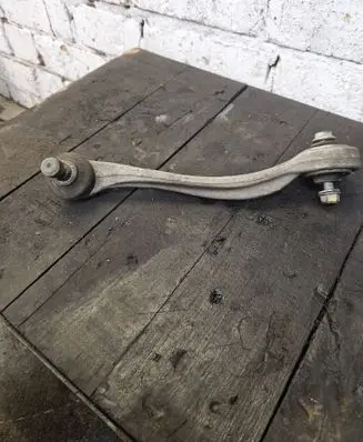 Front lower control arm/wishbone