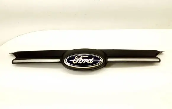 Ford Focus Front bumper upper radiator grill BM51BA133B BM518200B