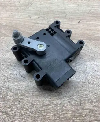 Mazda 6 Air flap motor/actuator 4423Q